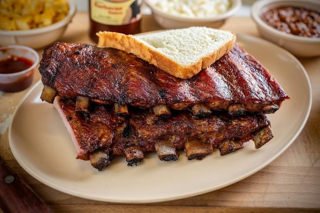 Heckys Barbecue | meal delivery | 1902 Green Bay Rd, Evanston, IL 60201, USA | 8474921182 OR +1 847-492-1182