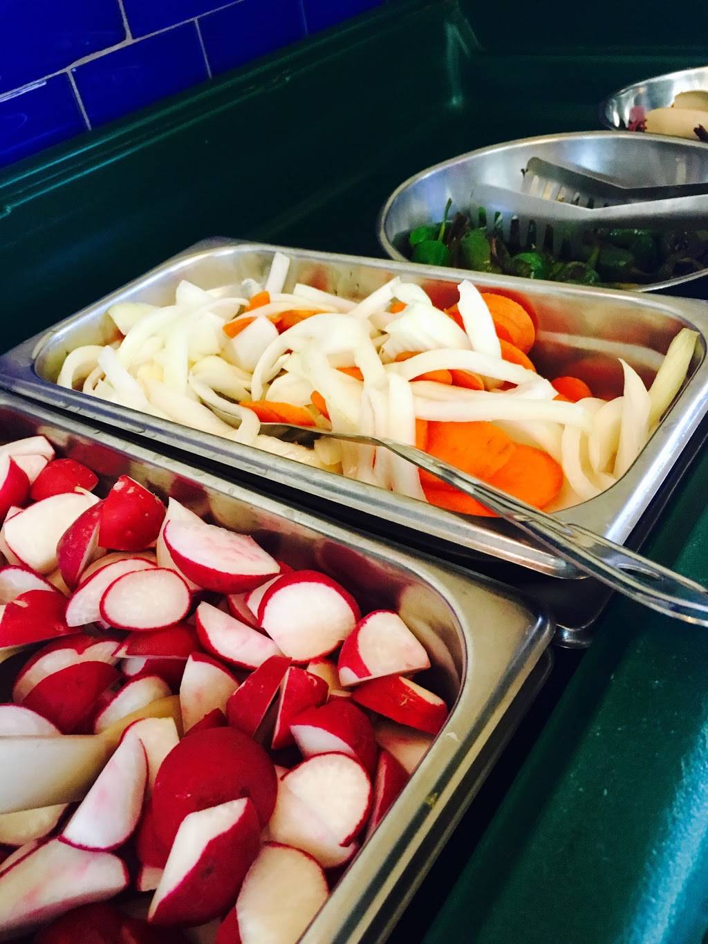 Chemas Tacos | restaurant | 11527 Whittier Blvd, Whittier, CA 90601, USA | 5626992335 OR +1 562-699-2335