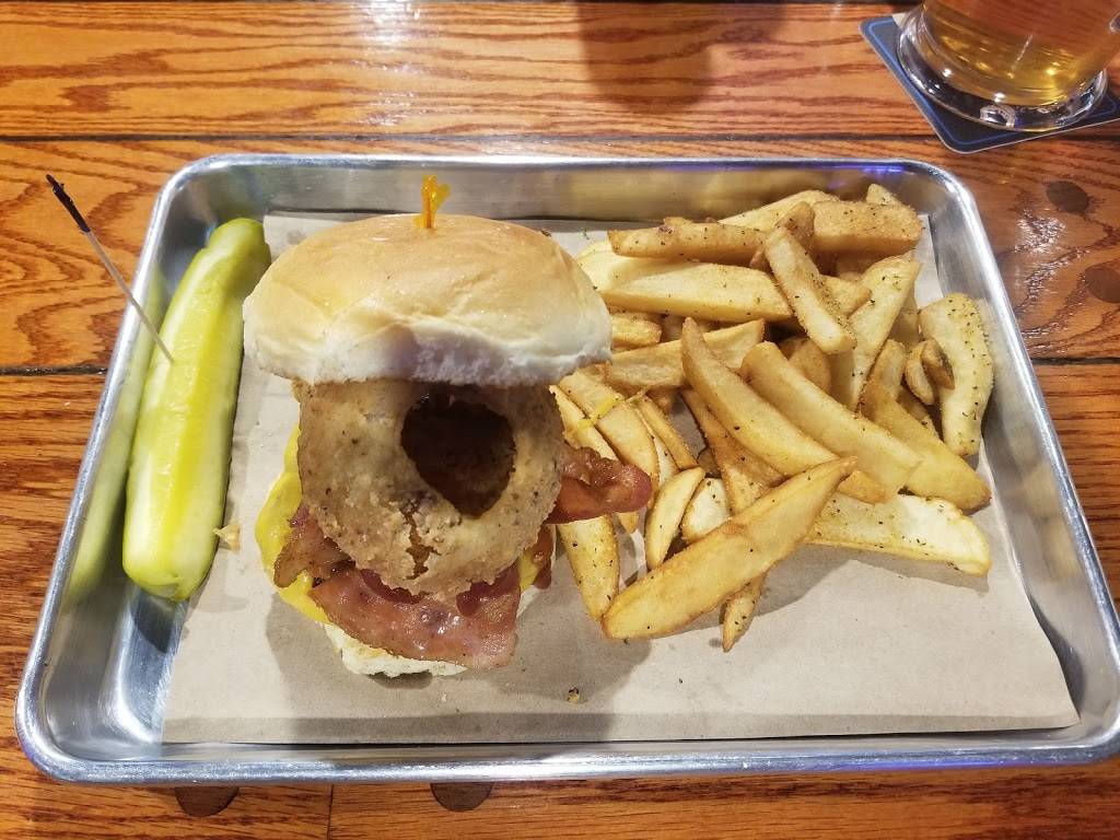 The 4 Corners Pub | restaurant | 10111 Sutherland Rd, Silver Spring, MD 20901, USA | 3015932900 OR +1 301-593-2900