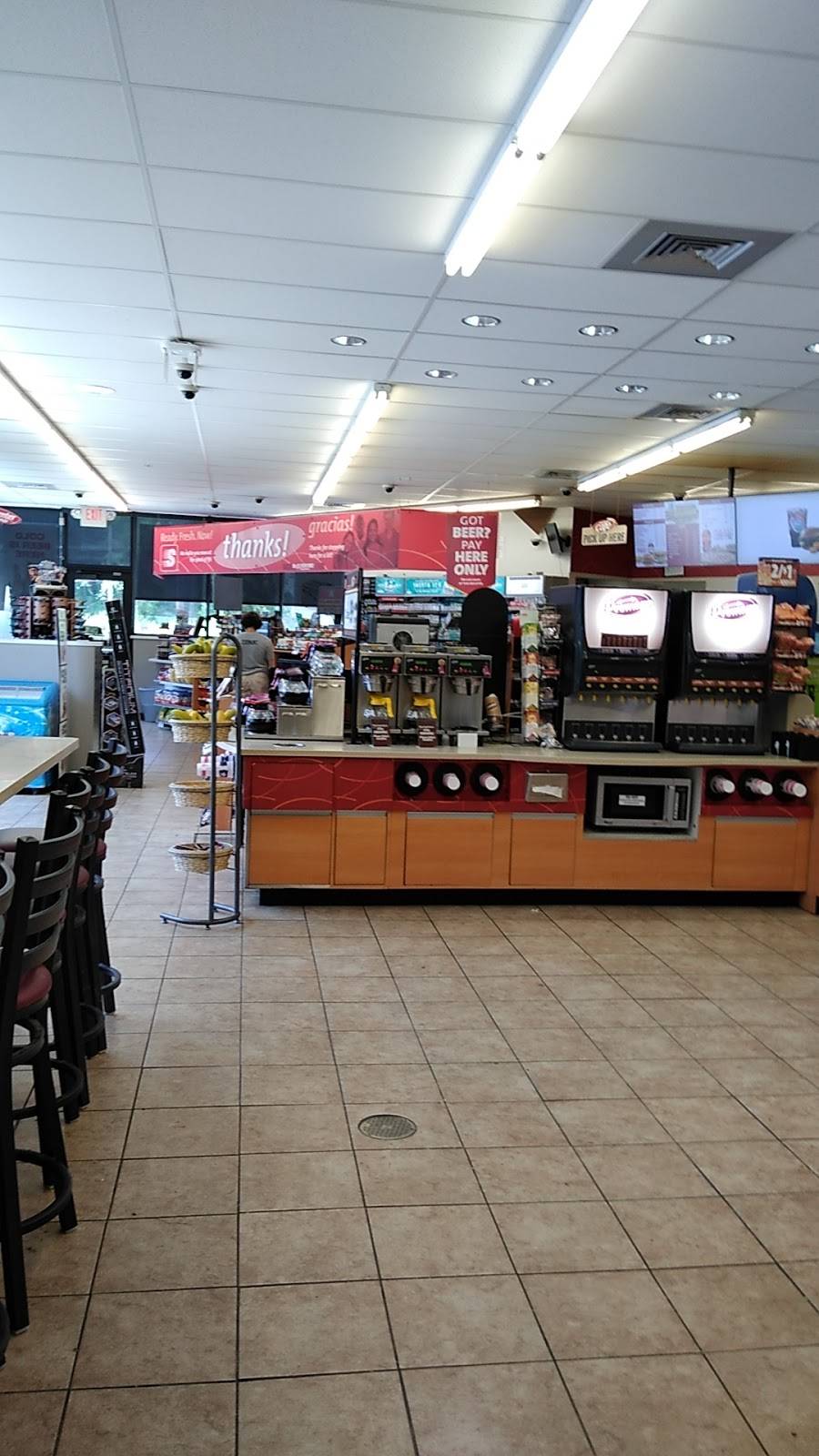 Speedy Café | restaurant | 1200 Long Run Rd, White Oak, PA 15131, USA | 4126781345 OR +1 412-678-1345