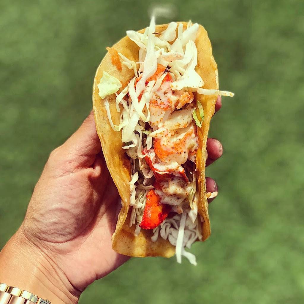 Wicked Maine Lobster | restaurant | 550 W Date St, San Diego, CA 92101, USA | 6198887339 OR +1 619-888-7339