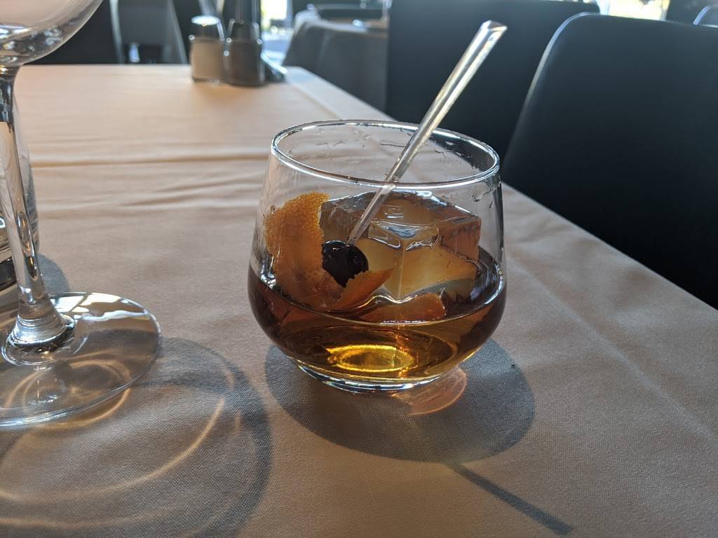 Eddie Vs Prime Seafood | night club | 7488 W Sand Lake Rd, Orlando, FL 32819, USA | 4073553011 OR +1 407-355-3011