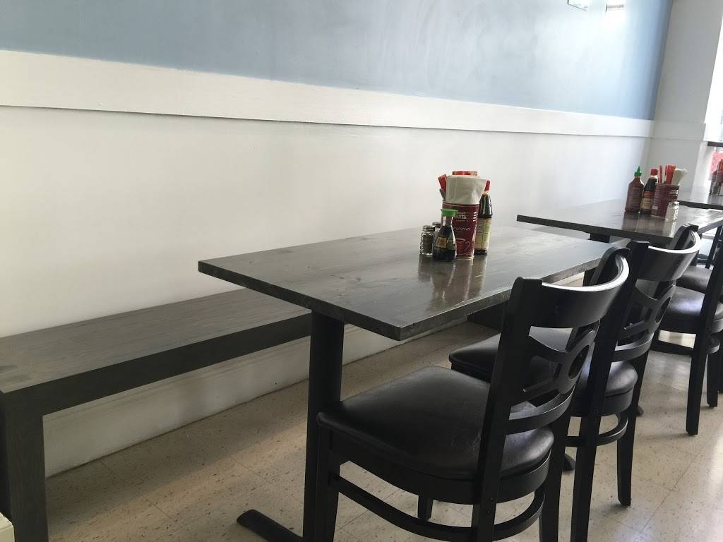 Saigon Subs and Rolls | restaurant | 151 W 4th St, Cincinnati, OH 45202, USA | 5133817827 OR +1 513-381-7827