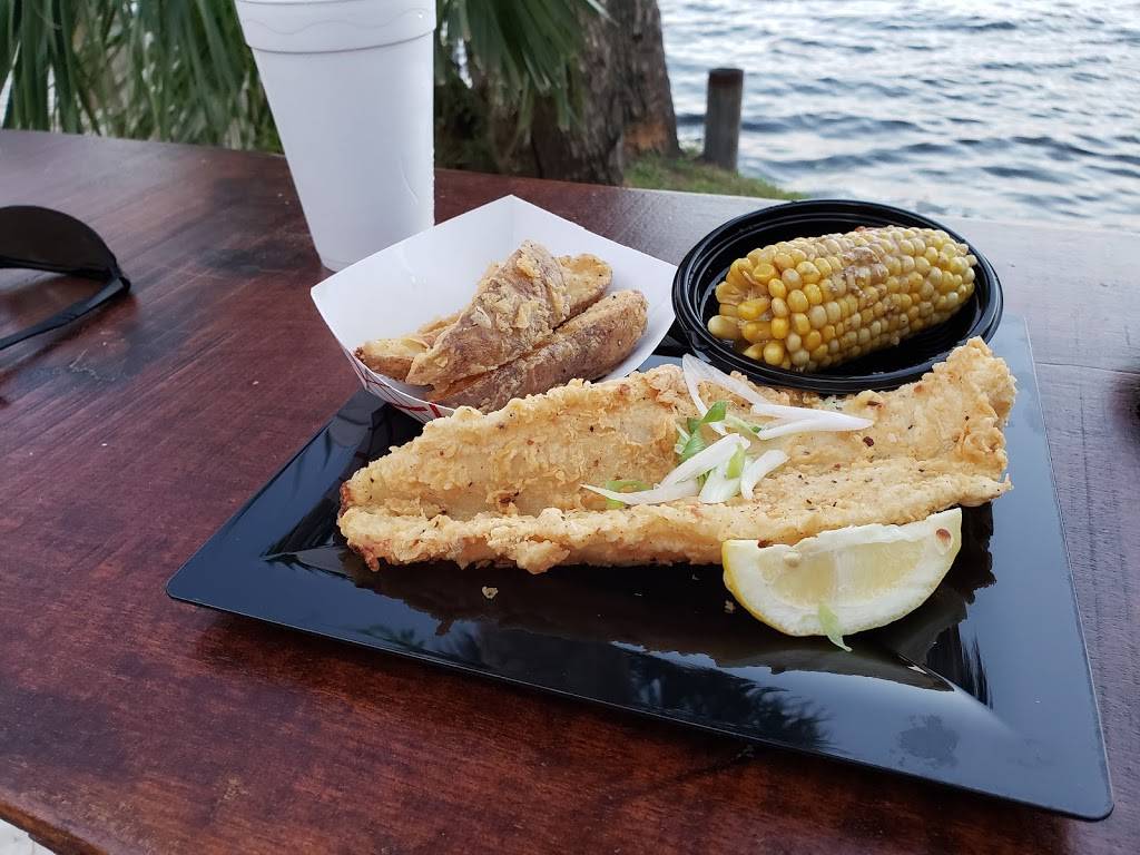 Blue Gills Bait Shop and Eatery | restaurant | 2727 N Carl G Rose Hwy, Hernando, FL 34442, USA | 3524195408 OR +1 352-419-5408