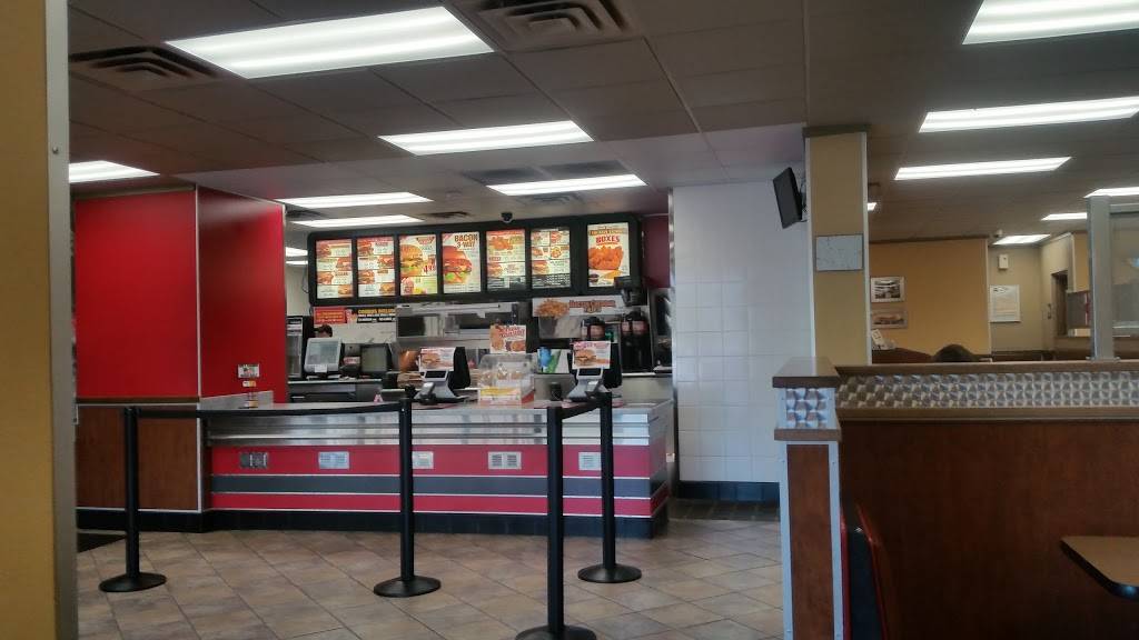 Hardees | restaurant | 904 E Main St, Westminster, SC 29693, USA | 8646476937 OR +1 864-647-6937