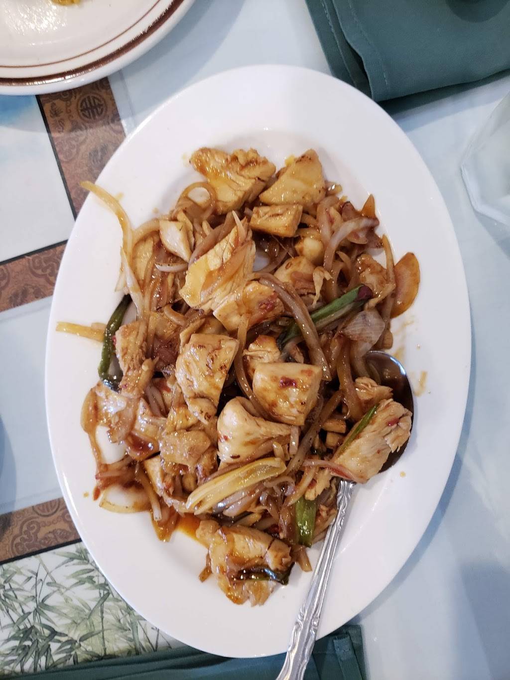 Golden Bowl | restaurant | 3144 G St, Merced, CA 95340, USA | 2093881688 OR +1 209-388-1688