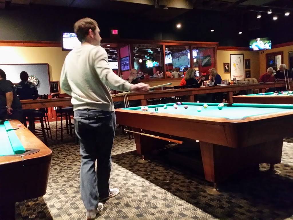 Fox & Hound | restaurant | 18918 Midway Rd, Dallas, TX 75287, USA | 9727320804 OR +1 972-732-0804