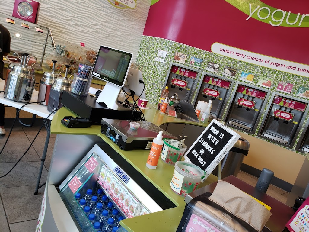 Menchies Frozen Yogurt | restaurant | 2820 Gateway St, Springfield, OR 97477, USA | 5413574262 OR +1 541-357-4262