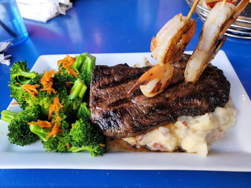 Mickie Finnz Fish House & Bar | restaurant | 425 E Fremont St, Las Vegas, NV 89101, USA | 7023824204 OR +1 702-382-4204