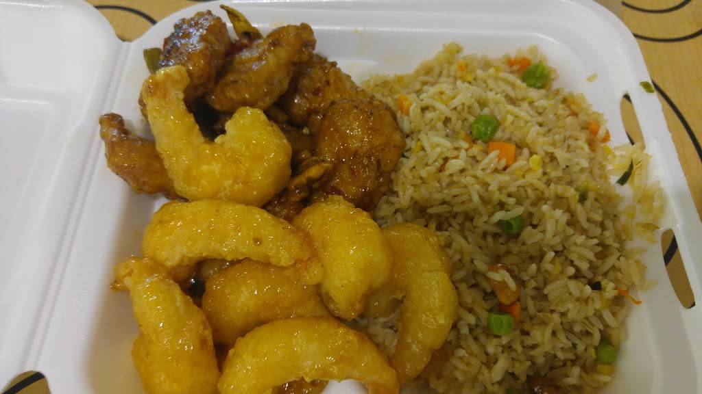 Panda Express | restaurant | 7200 Harrison Ave, Rockford, IL 61112, USA | 8153323309 OR +1 815-332-3309