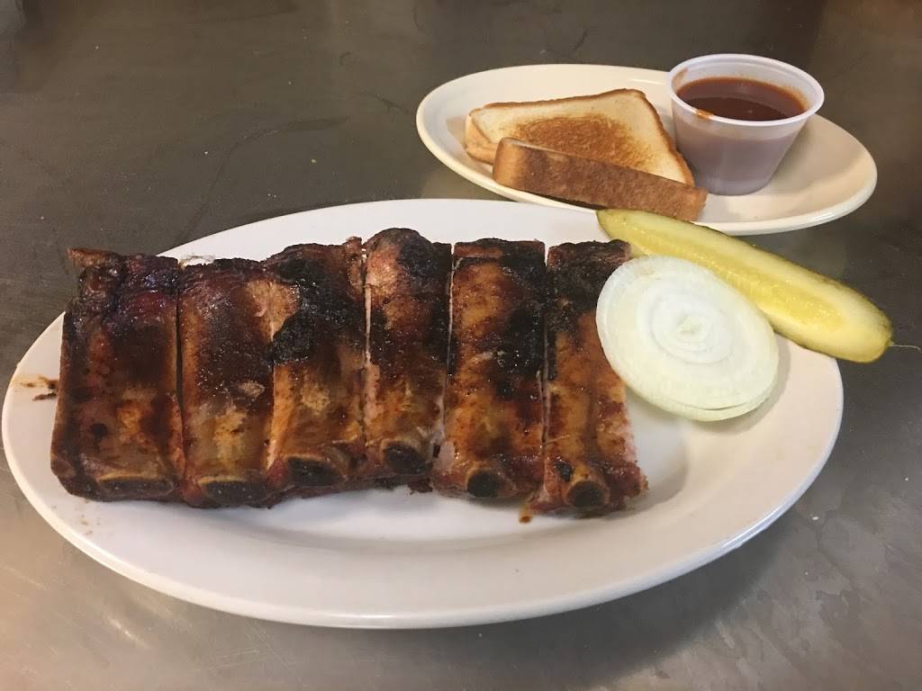 Smokehouse | restaurant | 1123 Fort Worth Dr, Denton, TX 76205, USA | 9405663073 OR +1 940-566-3073