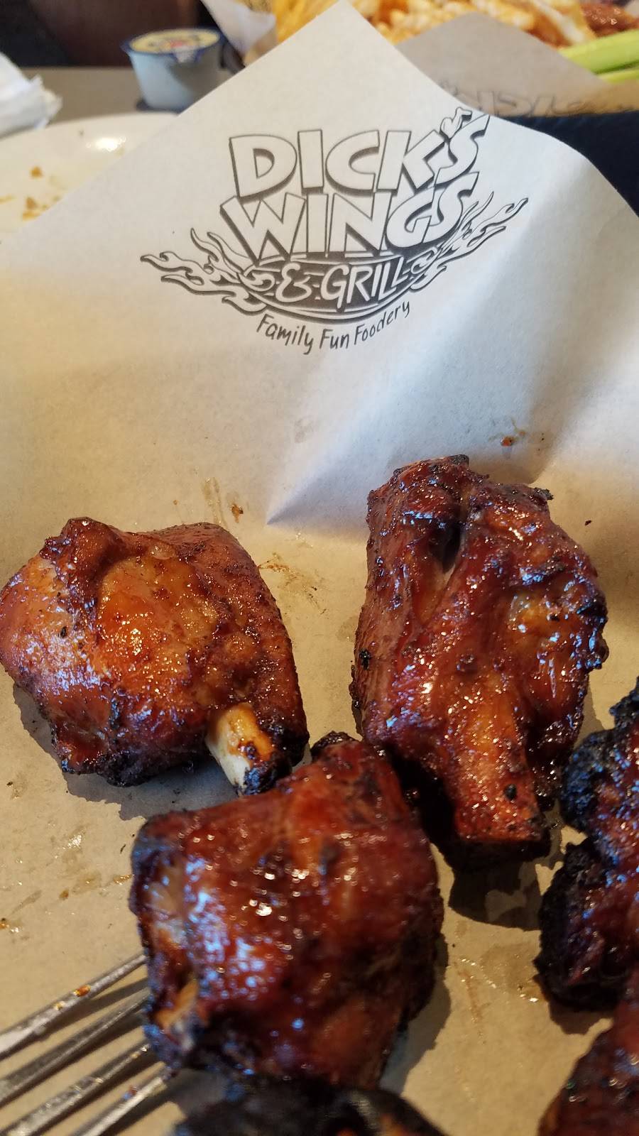 Dicks Wings and Grill North Jacksonville | restaurant | 5070, 12400 Yellow Bluff Rd, Jacksonville, FL 32226, USA | 9046199828 OR +1 904-619-9828