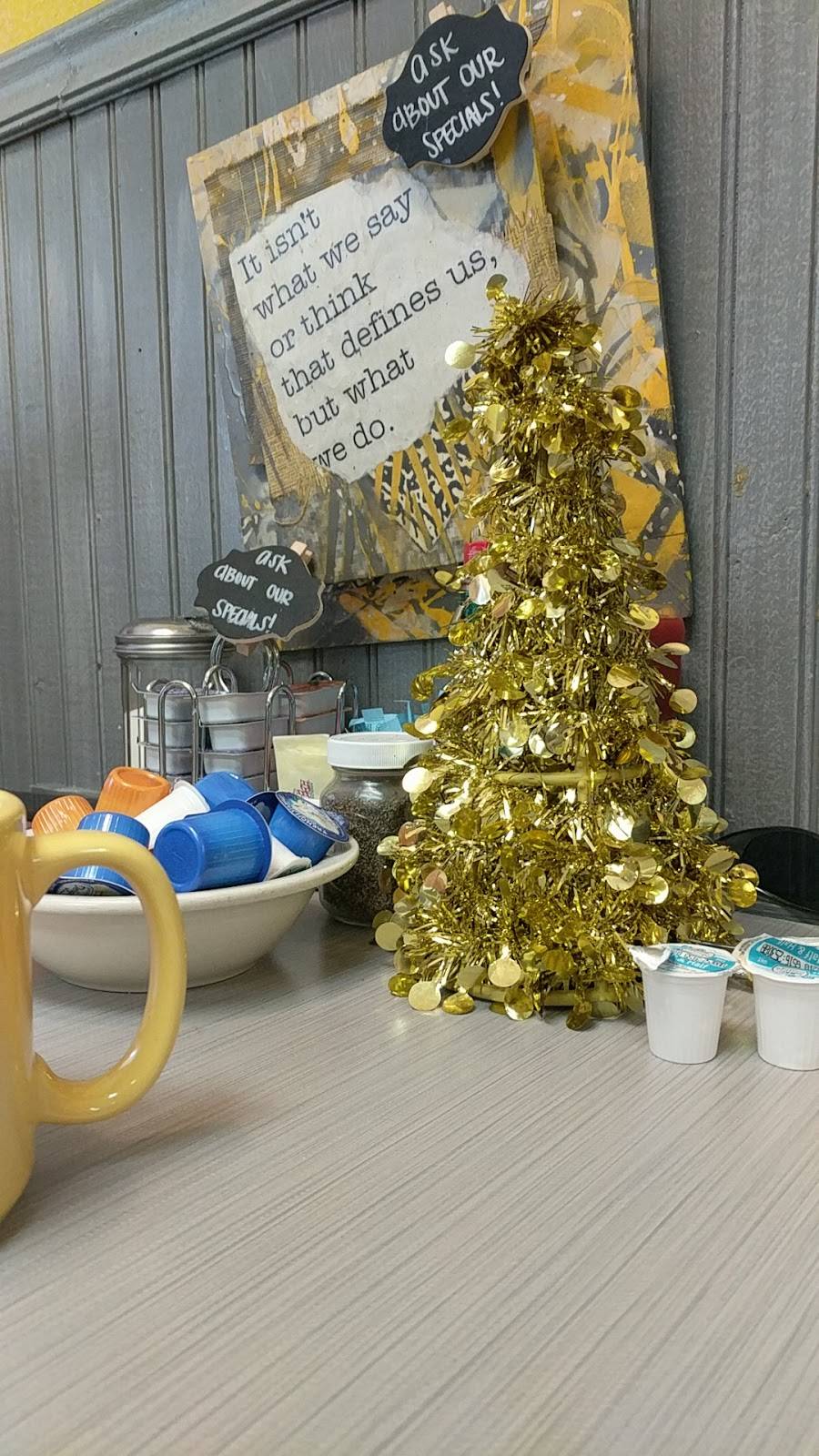 Easy Egg Cafe | restaurant | 41967 50th St W, Quartz Hill, CA 93536, USA | 6619432863 OR +1 661-943-2863