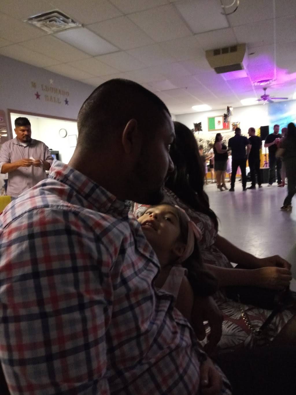 Taqueria La Esperanza | restaurant | 1547 E Grand Ave, Des Moines, IA 50316, USA | 5154023341 OR +1 515-402-3341