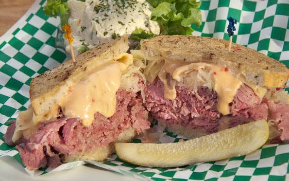 Ivans Diner & Catering | restaurant | 210 Great Oaks Trail, Wadsworth, OH 44281, USA | 3308363553 OR +1 330-836-3553