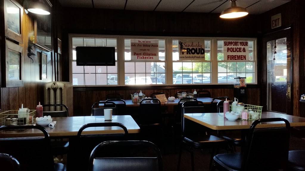 Port Sandusky Family Restaurant | restaurant | 325 W Market St, Sandusky, OH 44870, USA | 4196272028 OR +1 419-627-2028