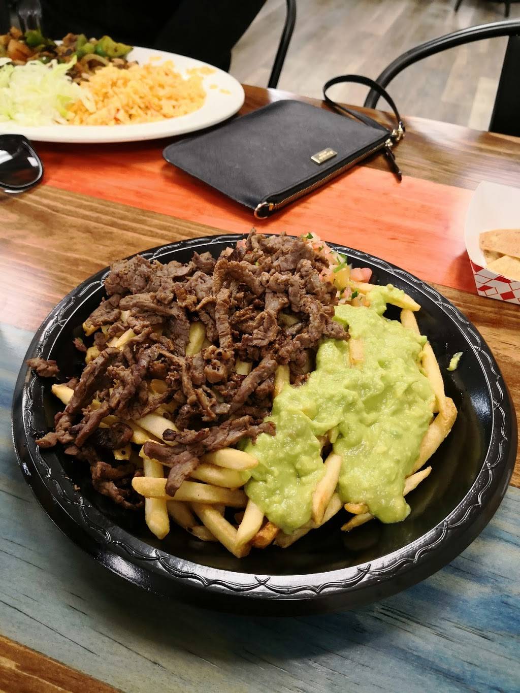 Sotos Mexican Food | restaurant | 6904 Miramar Rd, San Diego, CA 92121, USA | 8582718470 OR +1 858-271-8470