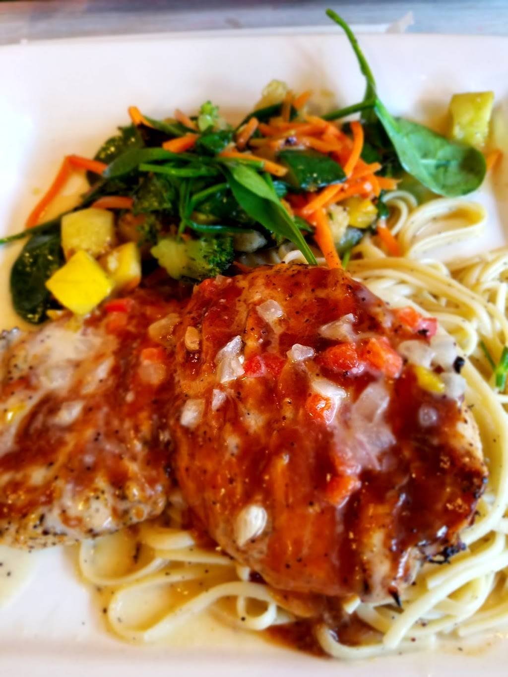 Showcase Food Gallery | restaurant | 3183 Main St, East Point, GA 30344, USA | 4046004067 OR +1 404-600-4067