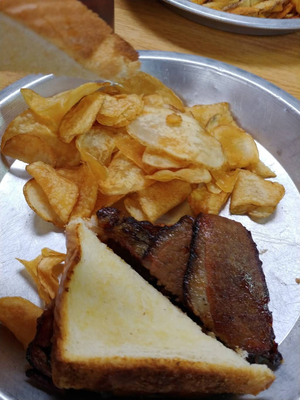 Big Dans BBQ | restaurant | 635 E Elk Ave, Elizabethton, TN 37643, USA | 4235422272 OR +1 423-542-2272