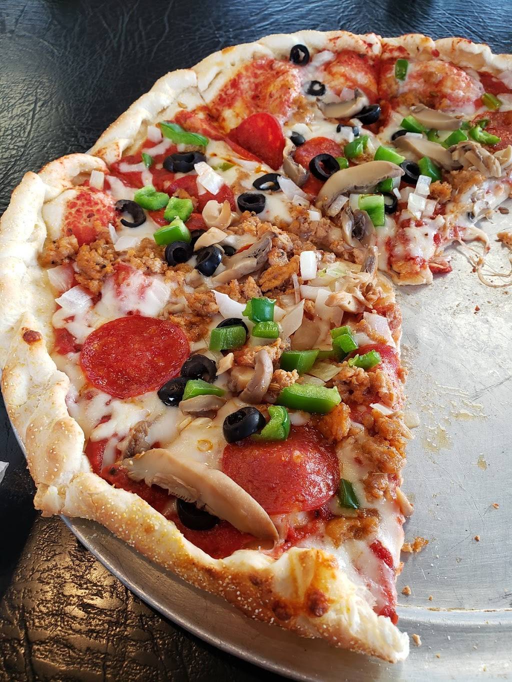 Smack Daddy Pizza and Subs | restaurant | 3960 S Federal Blvd, Englewood, CO 80110, USA | 3037817387 OR +1 303-781-7387