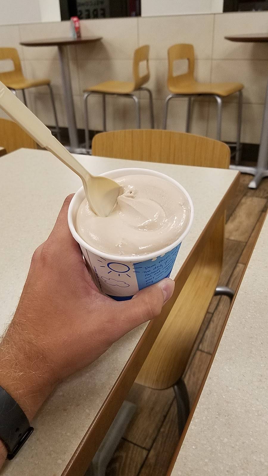 Wendys | restaurant | 300 Tri-County Plaza, Cumming, GA 30040, USA | 7708872665 OR +1 770-887-2665