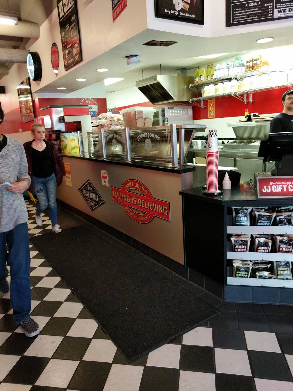 Jimmy Johns | meal delivery | 23 E High St, Oxford, OH 45056, USA | 5135242424 OR +1 513-524-2424