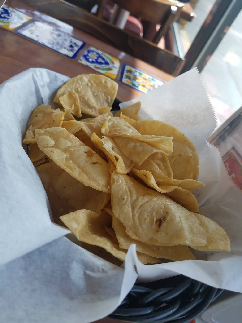 Los Fernandez Taqueria | restaurant | 1156 Irving Park Rd, Streamwood, IL 60107, USA | 6308309411 OR +1 630-830-9411