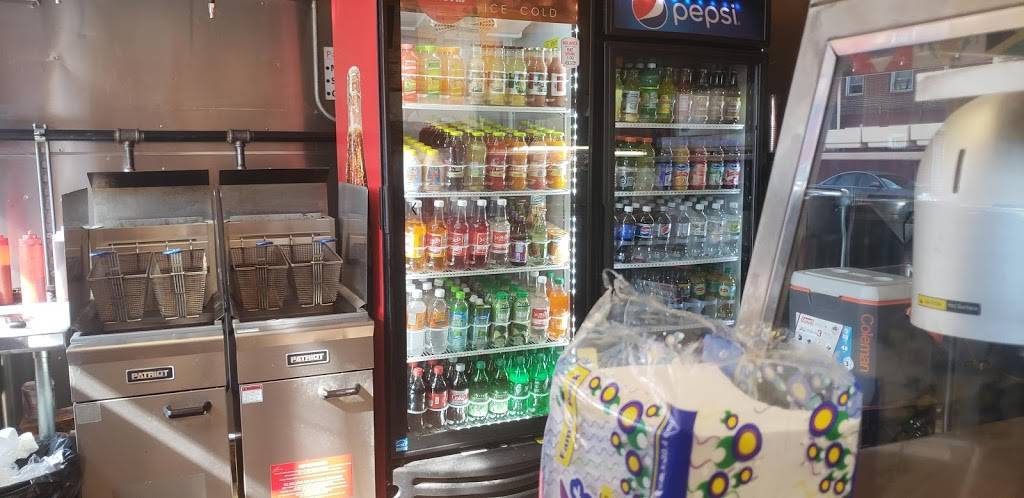 Roti R Us | restaurant | 1493 Albany Ave, Brooklyn, NY 11210, USA | 7186761777 OR +1 718-676-1777