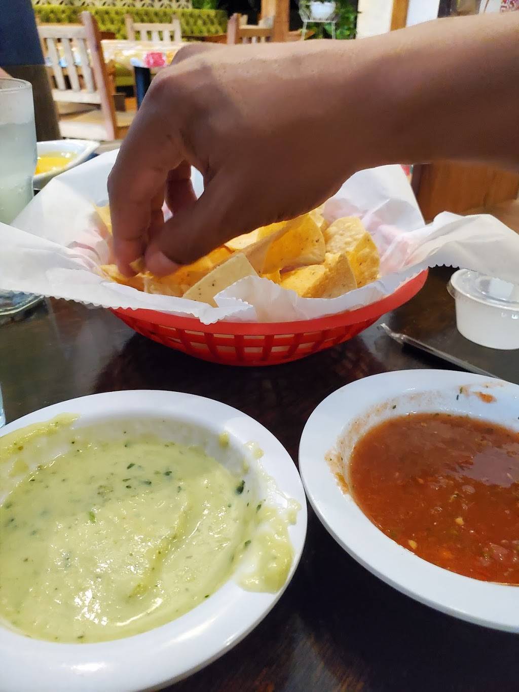 Los Tios | restaurant | 5161 San Felipe St #100, Houston, TX 77056, USA | 7136236103 OR +1 713-623-6103