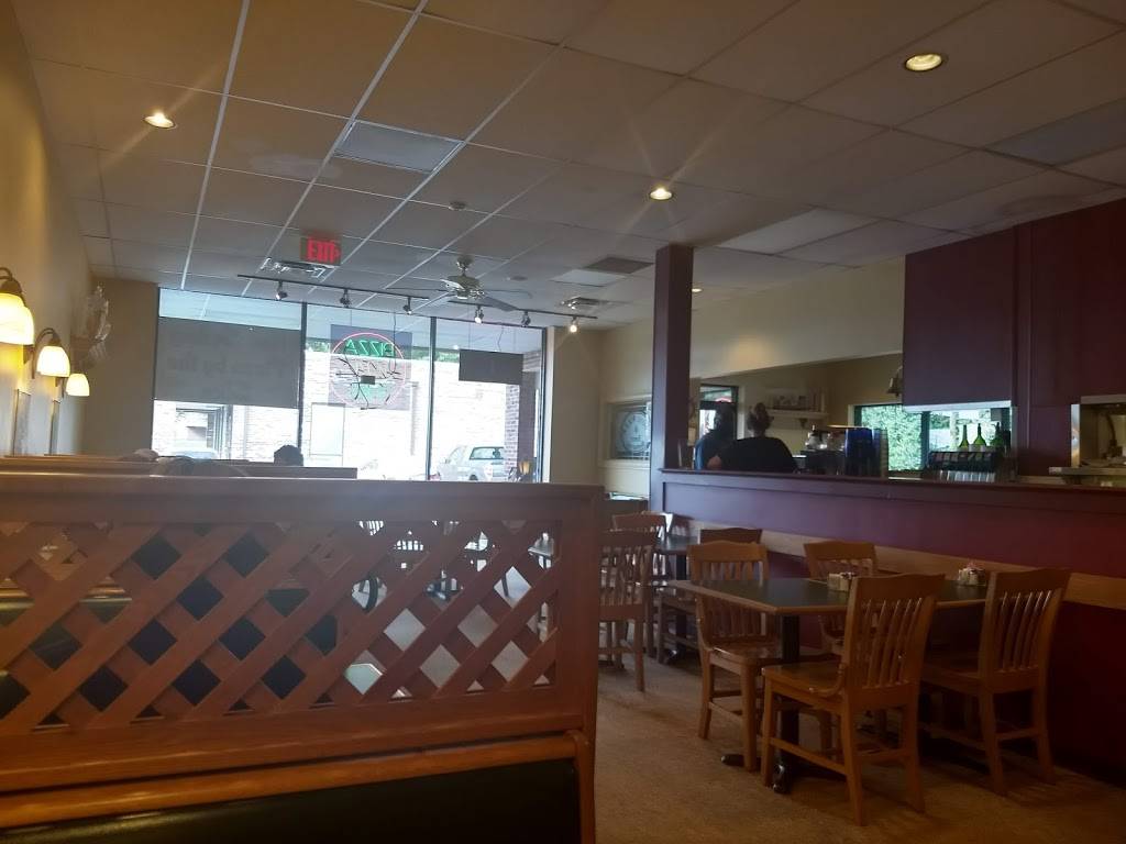 Juliana Pizza | restaurant | 9858 Monroe Rd, Charlotte, NC 28270, USA | 7048477000 OR +1 704-847-7000