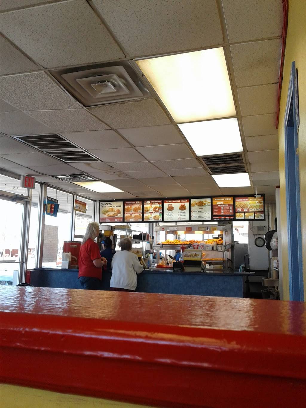 Churchs Chicken | restaurant | 2514 7th St, Bay City, TX 77414, USA | 9792459411 OR +1 979-245-9411