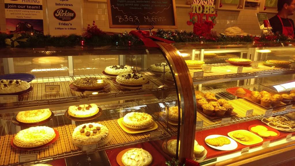 Perkins Restaurant & Bakery | restaurant | 13620 N Cleveland Ave, North Fort Myers, FL 33903, USA | 2396561999 OR +1 239-656-1999