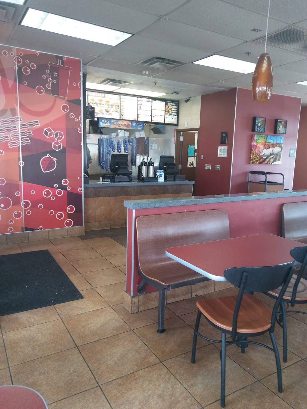 Jack in the Box | restaurant | 11101 Grand Ave, Youngtown, AZ 85363, USA | 6235230211 OR +1 623-523-0211