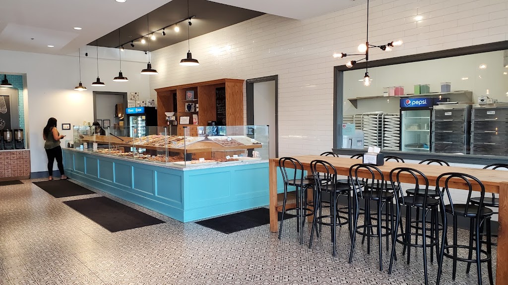 Holtmans Donuts | bakery | 9558 Civic Centre Blvd, West Chester Township, OH 45069, USA | 5137551261 OR +1 513-755-1261