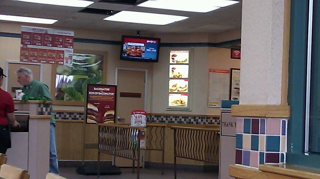 Wendys | restaurant | 8310 Rio San Diego Dr, San Diego, CA 92108, USA | 6192971984 OR +1 619-297-1984