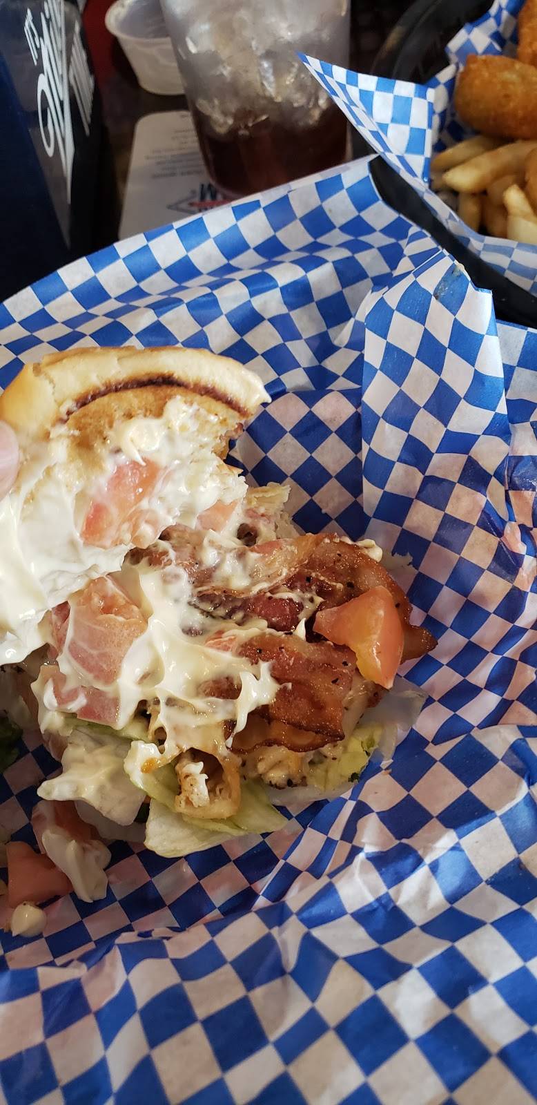 Victory Lane | cafe | 3801 Easton Blvd, Des Moines, IA 50317, USA | 5152631811 OR +1 515-263-1811