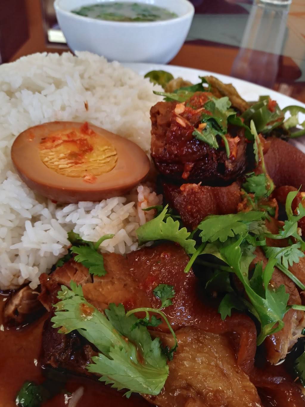 E - Sea Fresh Restaurant | restaurant | 1100 N Main St E, Los Angeles, CA 90012, USA | 3232765835 OR +1 323-276-5835