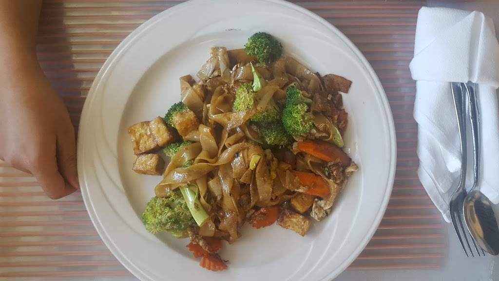 Phuket | restaurant | 248 Divisadero St, San Francisco, CA 94117, USA | 4158648584 OR +1 415-864-8584