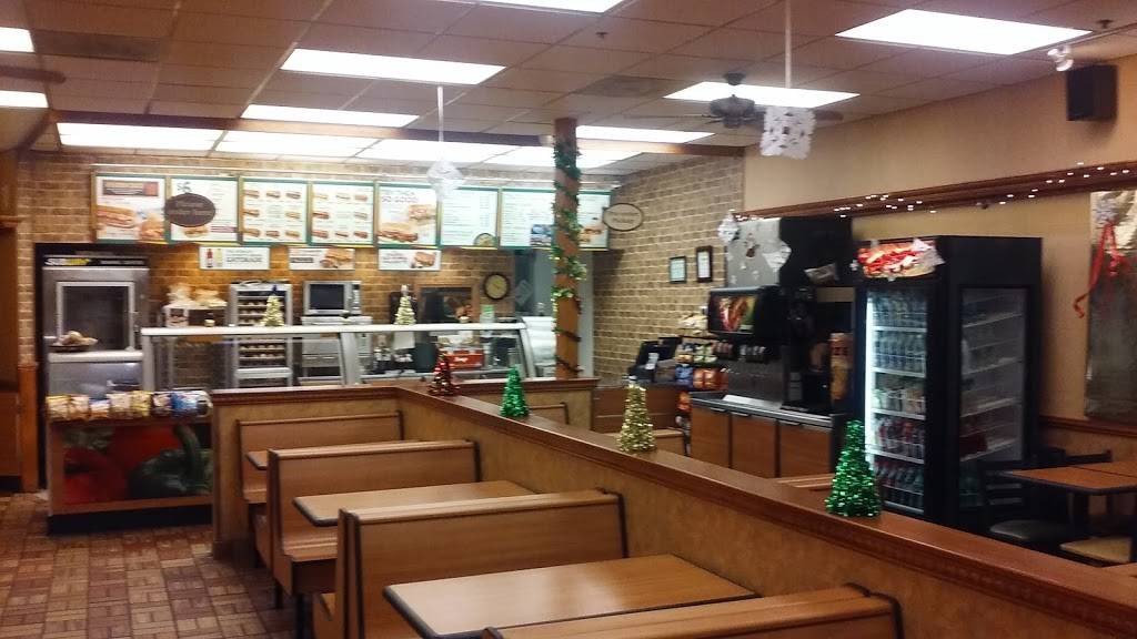 Subway Restaurants | restaurant | 10818-A SE Oak St, Milwaukie, OR 97222, USA | 5036532100 OR +1 503-653-2100
