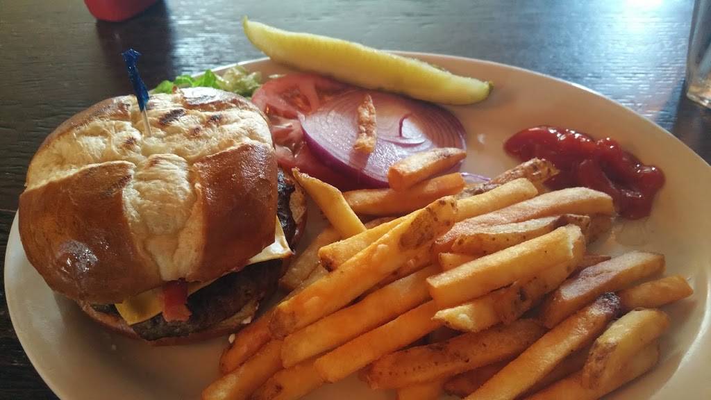 Stefan Grill | cafe | 7101 Santa Fe Dr, Hodgkins, IL 60525, USA | 7085790621 OR +1 708-579-0621