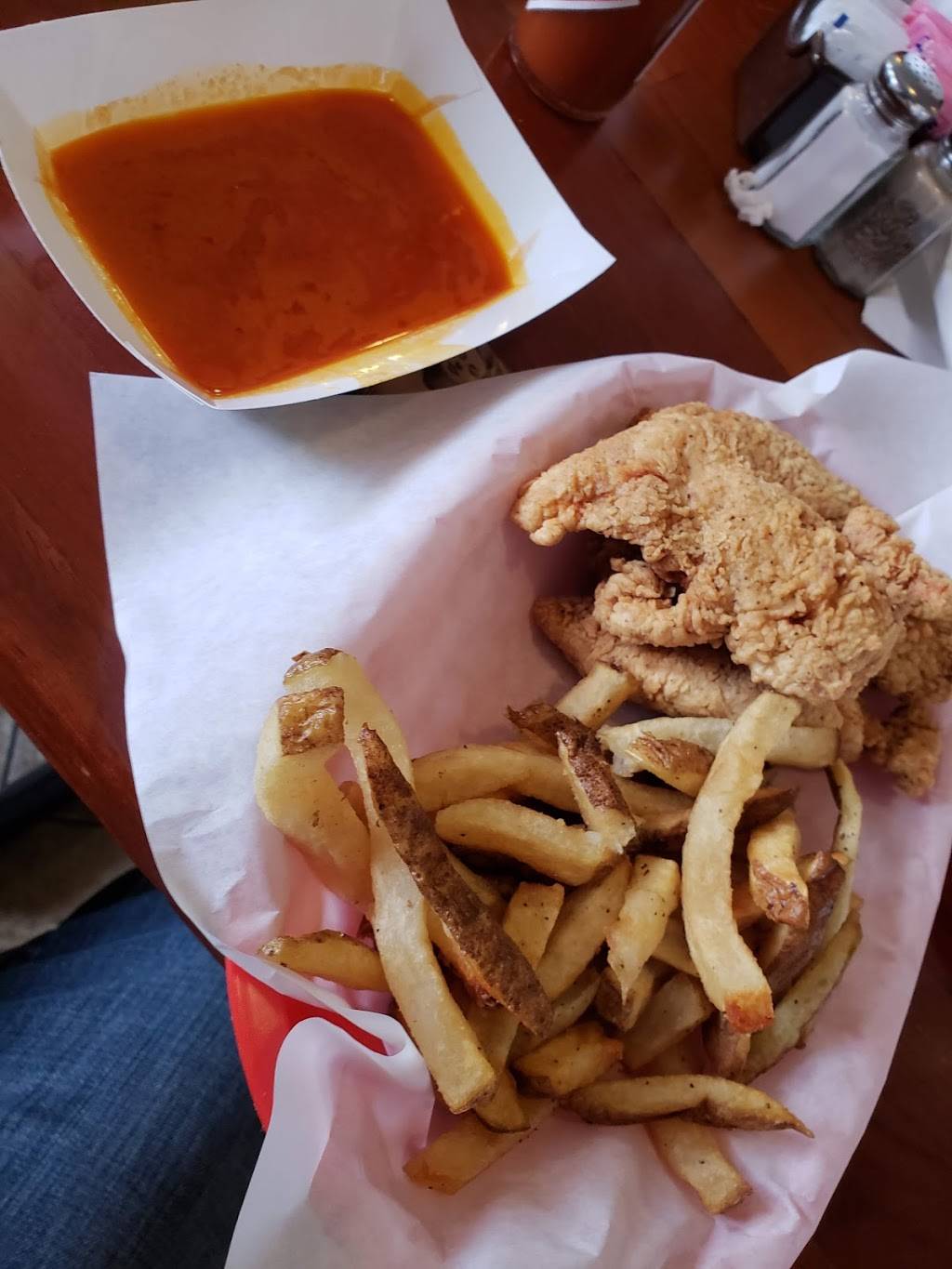 Babes Old Fashioned Food | restaurant | 9207 Huebner Rd, San Antonio, TX 78240, USA | 2105612222 OR +1 210-561-2222