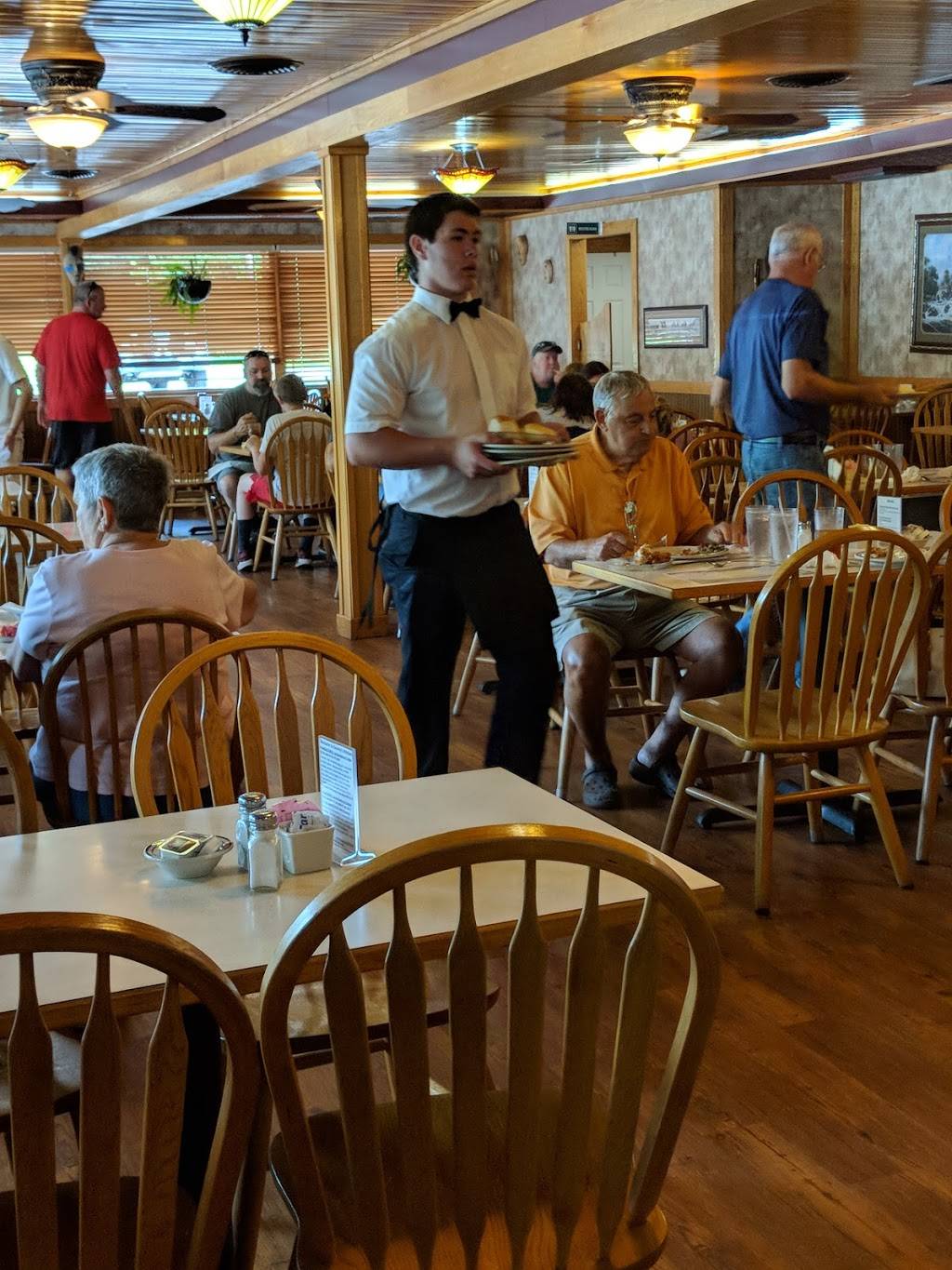 Grannys Kitchen | restaurant | 1098 Paint Town Rd, Cherokee, NC 28719, USA | 8284975010 OR +1 828-497-5010