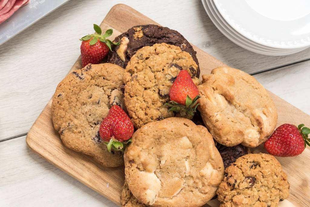 TooJays Deli • Bakery • Restaurant | restaurant | Green Commons, 2605 FL-7, Wellington, FL 33414, USA | 5617849055 OR +1 561-784-9055