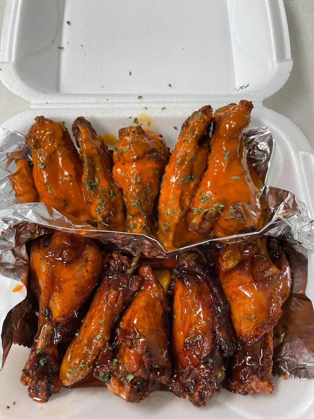 Valley Wings | restaurant | 240 Range 12 Blvd Suite 112, Denham Springs, LA 70726, USA | 2255234319 OR +1 225-523-4319