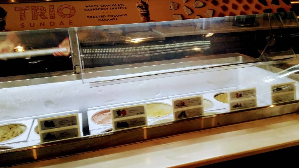 Häagen-Dazs | restaurant | 8888 SW 136th St, Miami, FL 33176, USA | 3052788808 OR +1 305-278-8808