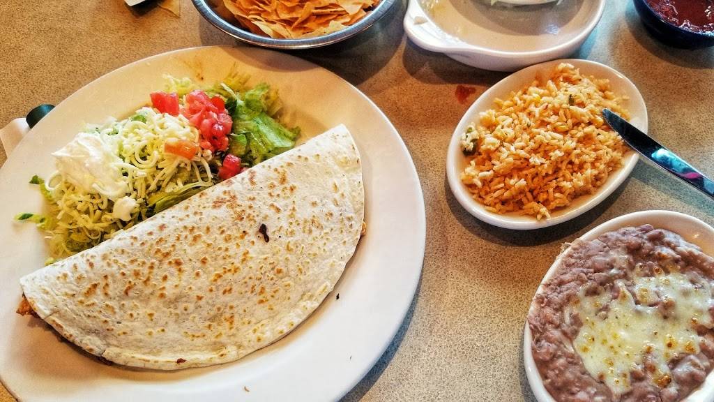 La Parrilla Mexican Restaurant | restaurant | 2500 Dallas Hwy #100, Marietta, GA 30064, USA | 7704249500 OR +1 770-424-9500