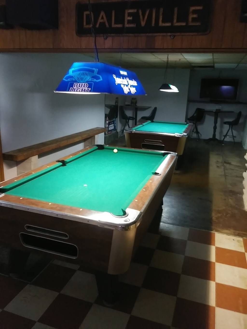 Elberts Lounge | restaurant | 14421 E Hazel St, Daleville, IN 47334, USA | 7653783330 OR +1 765-378-3330