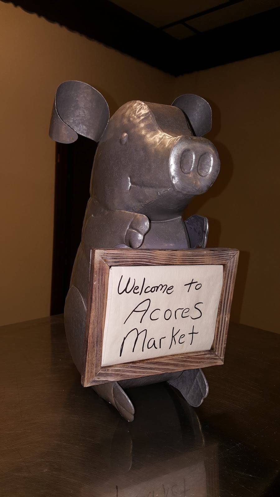 Acores Market | restaurant | 303 William St, Fall River, MA 02721, USA | 5086796521 OR +1 508-679-6521