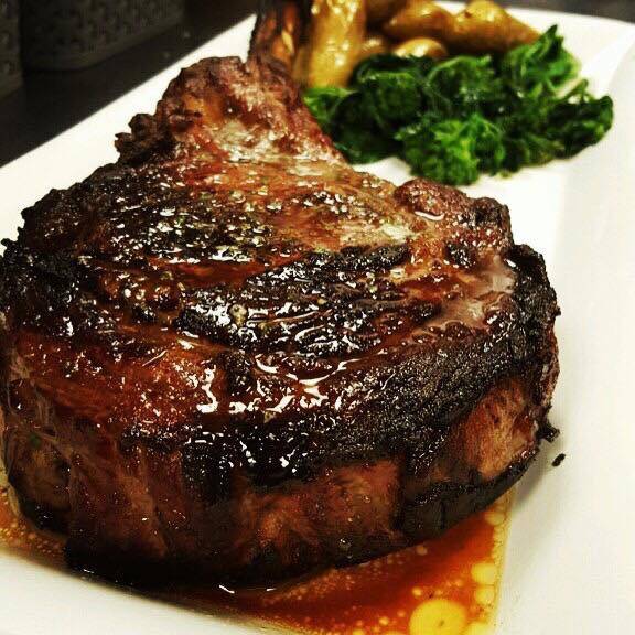 Off the Hook Seafood & Chophouse | restaurant | 2000 Colley Ave, Norfolk, VA 23517, USA | 7574213313 OR +1 757-421-3313