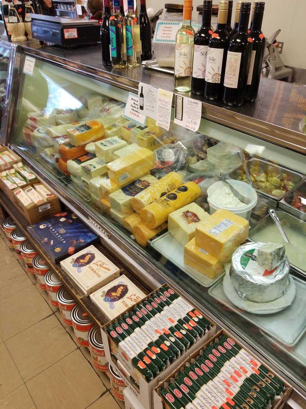 Distefanos Authentic Italian Foods Inc | restaurant | 5600 Highland Rd, Cleveland, OH 44143, USA | 4404427775 OR +1 440-442-7775